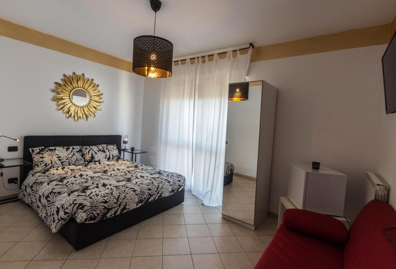Leonardo Rome Holidays Фьюмичино Экстерьер фото